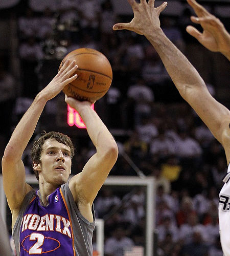 员缺席的空 员缺席的空