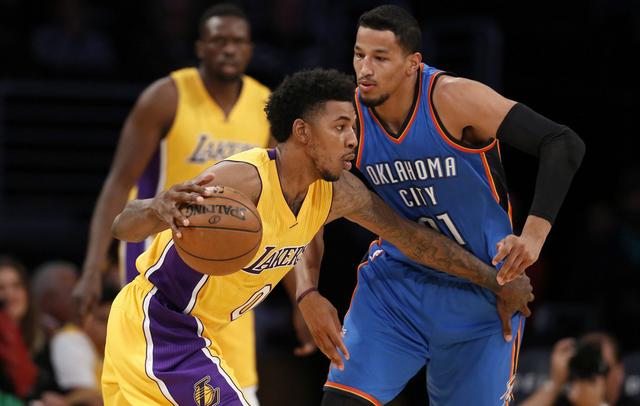 让防守者对 让防守者对