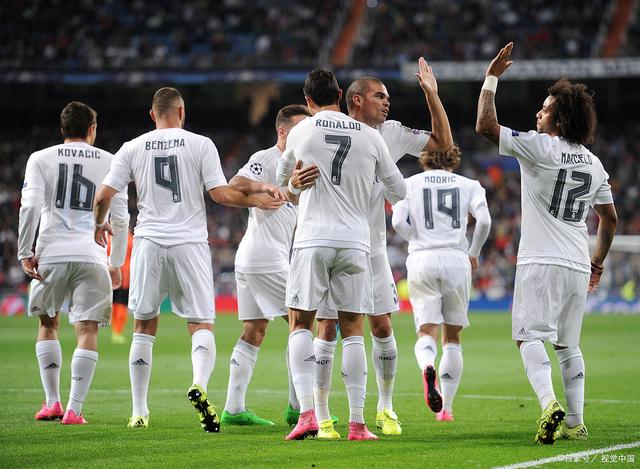 解放边后卫 解放边后卫